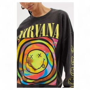 NIRVANA Urban Outfitters Smile Oversized Crewneck Sweatshirt Womens small/medium
